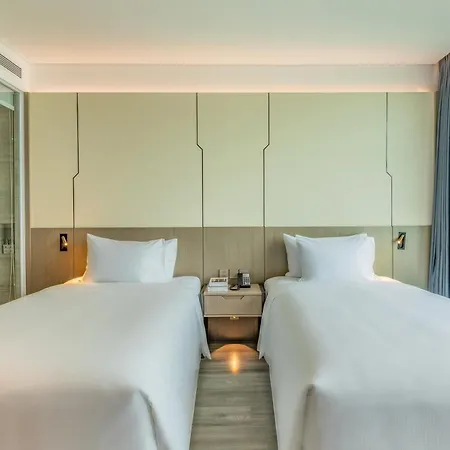 Awaken Da Nang Hotel Exterior photo