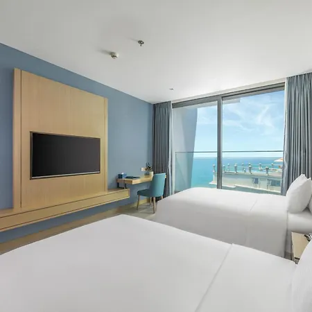 Awaken Da Nang Hotel Exterior photo