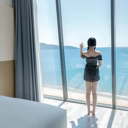 Awaken Da Nang Hotel Exterior photo